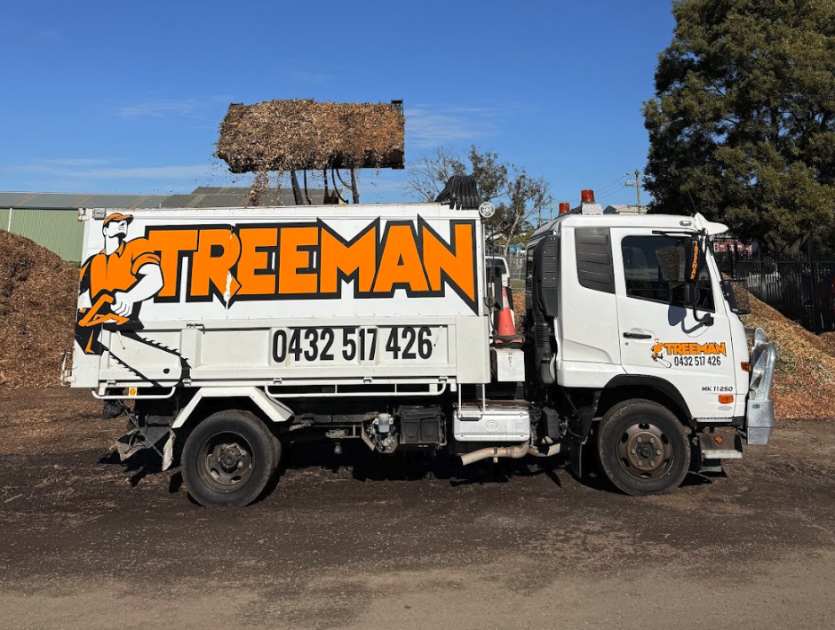 Give your garden the best defence against the summer heat and elevate its health with Treeman Melbourne’s premium mulch. Learn how to choose the right type for every corner of your outdoor space.